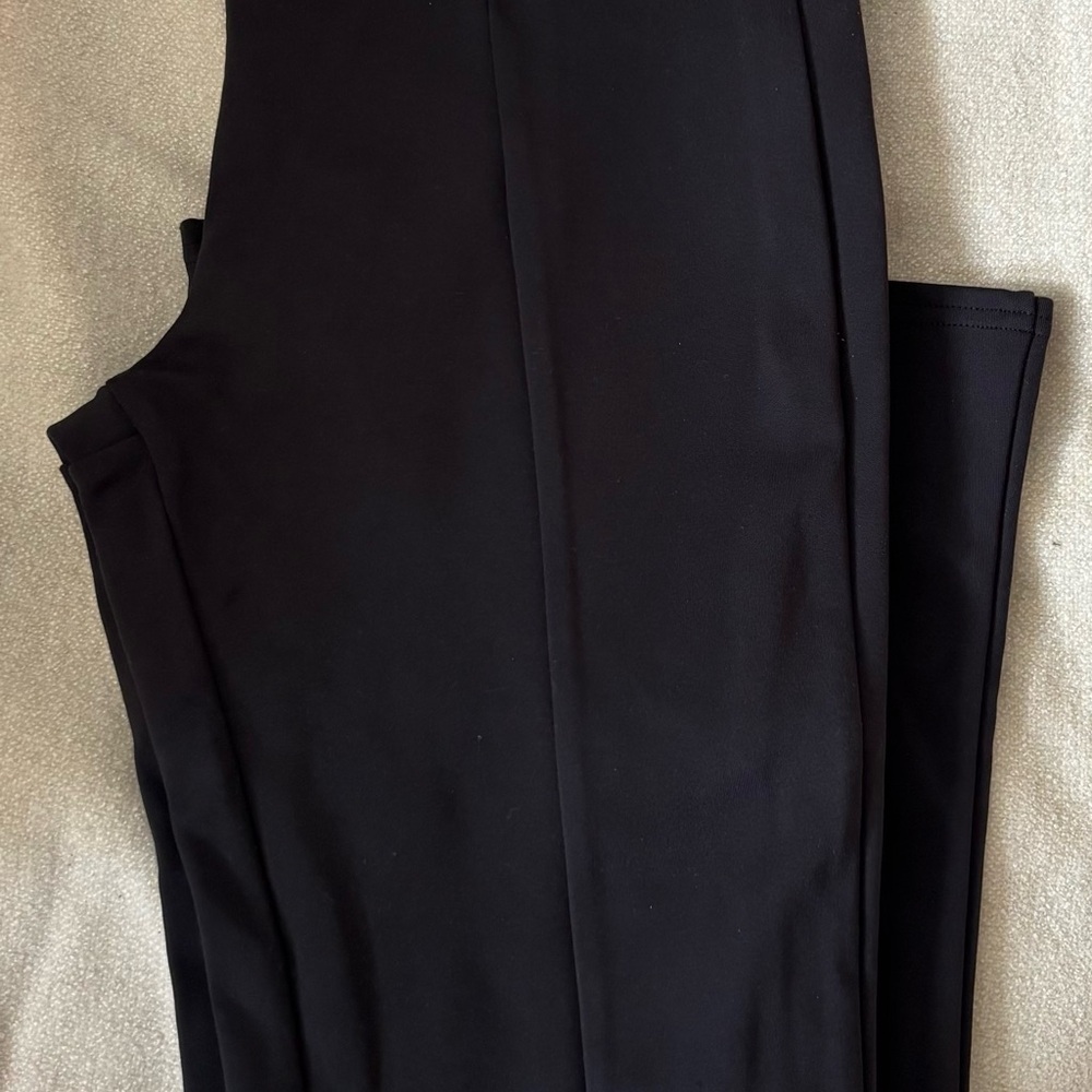 ALO Yoga Black Straight Leg Pants